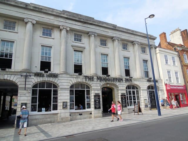 The Muggleton Inn, Maidstone — exterior